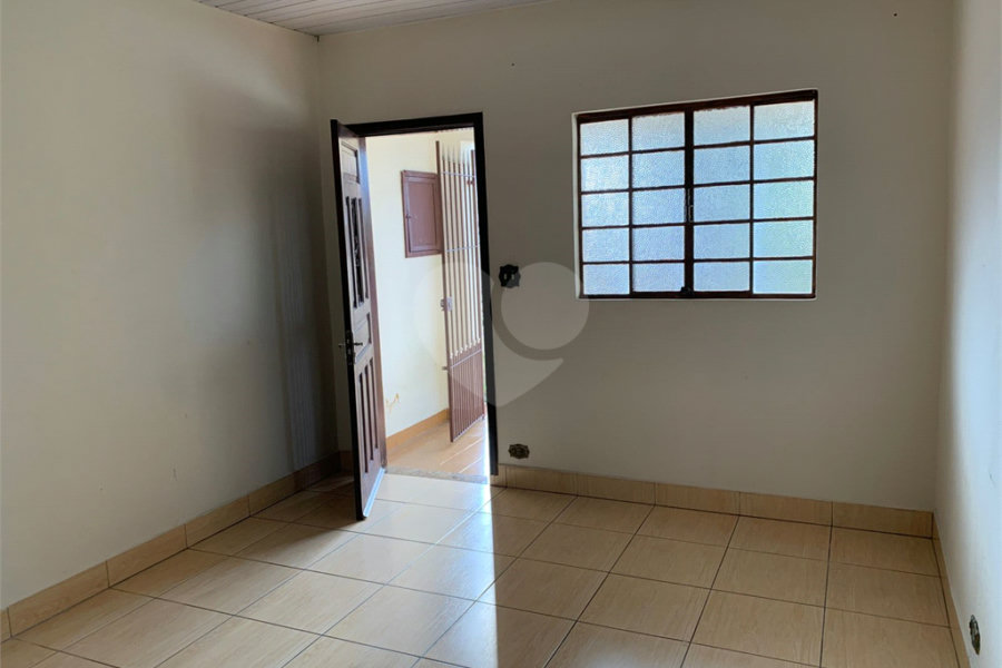 Sobrado à venda com 3 quartos no Brasilândia, São Paulo, SP