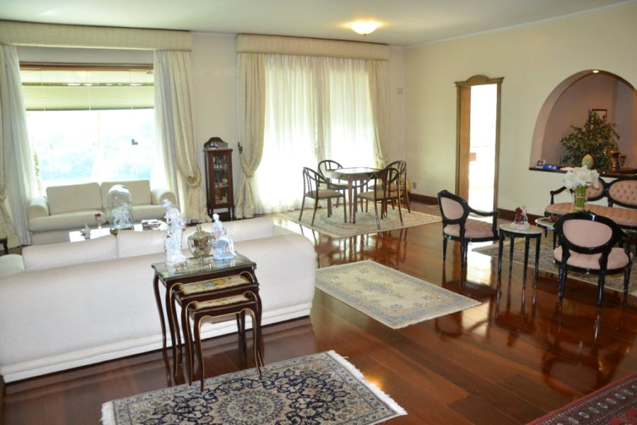 Casa à venda com 8 quartos, sendo 5 suítes, em Serra da Cantareira, Mairiporã, SP