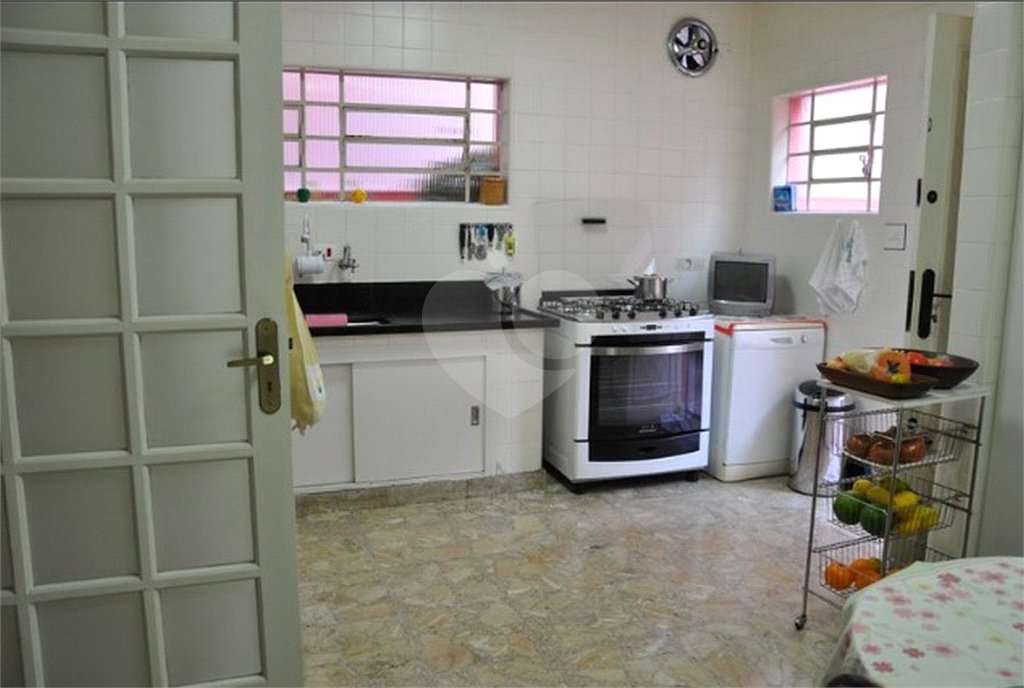 Sobrado à venda com 4 quartos, sendo 2 suítes,  em Campo Belo, São Paulo, SP