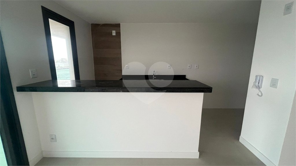 Apartamento à venda com 2 quartos, sendo 1 suíte, em Nova São Pedro, São Pedro da Aldeia, RJ