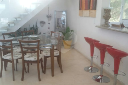Casa à venda com 4 quartos, sendo 2 suítes, em Pinhal, Jarinu, SP