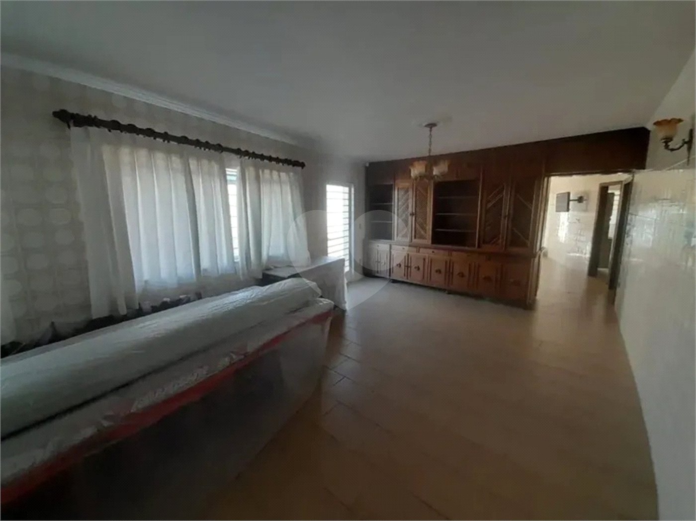 Casa à venda com 3 quartos, sendo 2 suítes,  em Vila Jardini, Sorocaba, SP