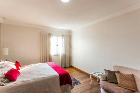 Sobrado à venda com 4 quartos, sendo 3 suítes, em Brooklin, São Paulo, SP