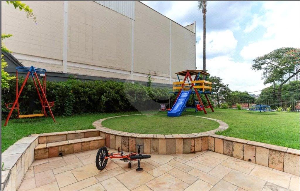 Apartamento à venda ou para alugar com 2 quartos em Parque Peruche, São Paulo, SP