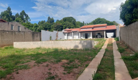 Casa à venda com 4 quartos, sendo 1 suíte, em Minas de Inhandjara, Itupeva, SP