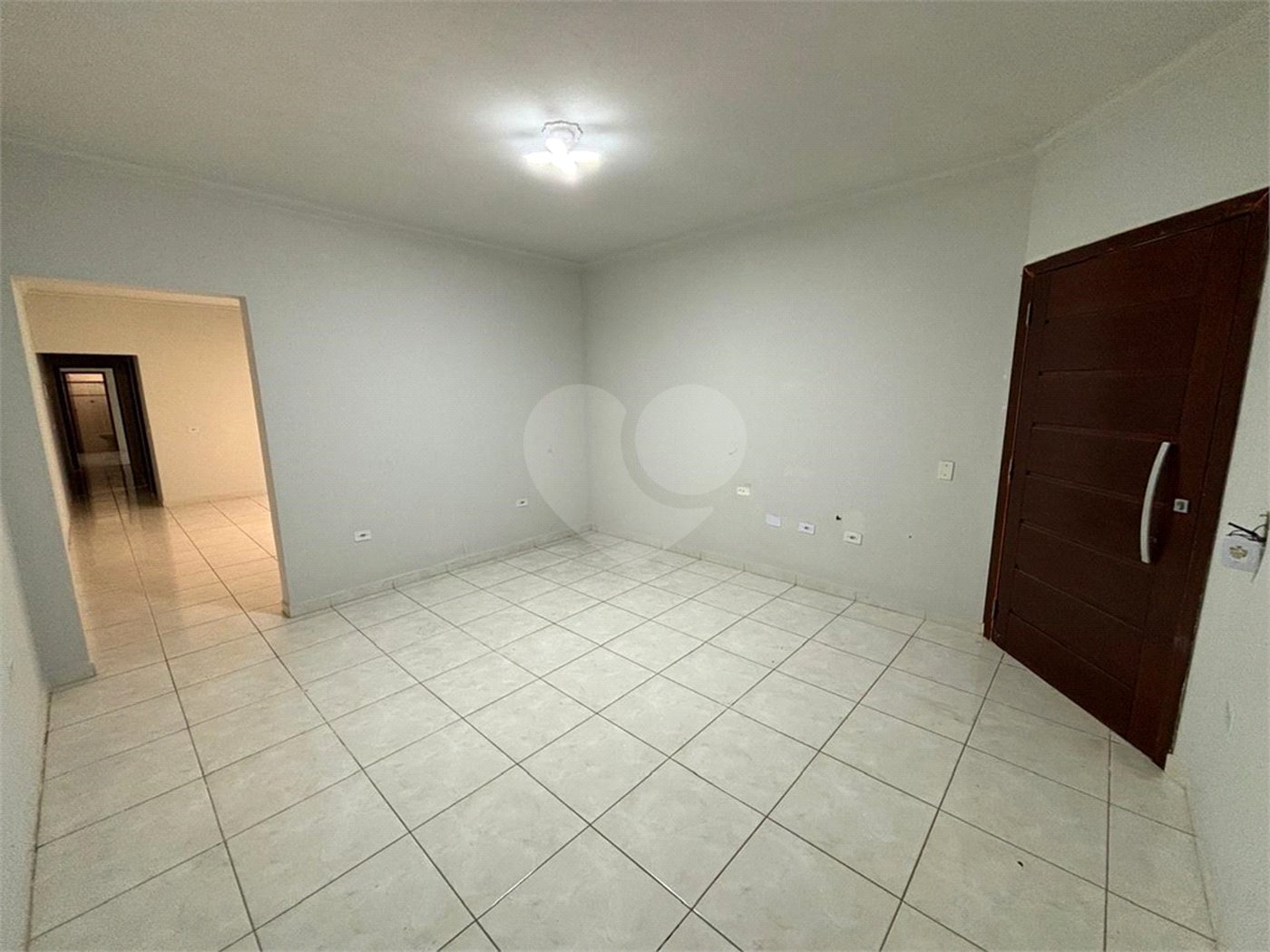 Casa à venda com 2 quartos, sendo 1 suíte, em Jardim Nair Maria, Salto, SP