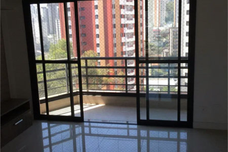 Apartamento à venda com 3 quartos, sendo 1 suíte,  em Vila Andrade, São Paulo, SP