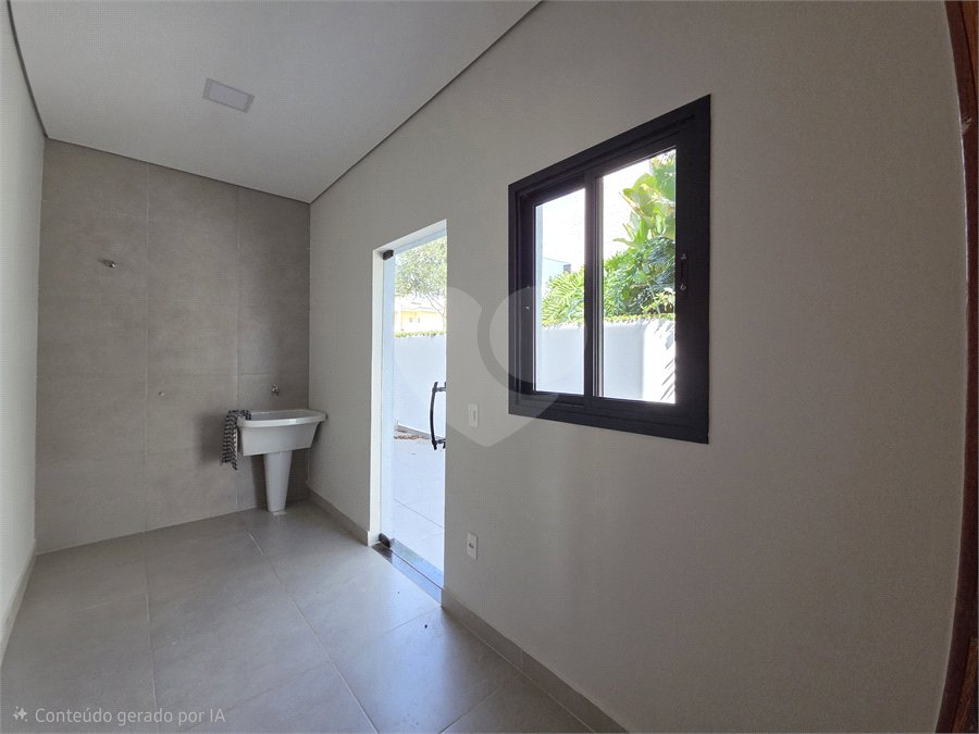 Casa à venda com 3 suítes no condomínio Village Ipanema I, Araçoiaba da Serra - SP