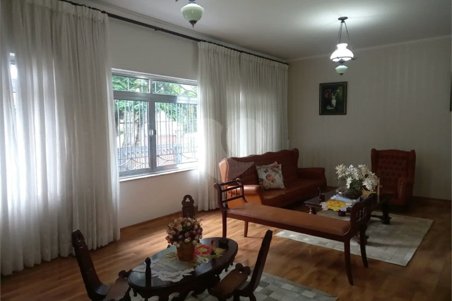 Casa à venda com 4 quartos, sendo 1 suíte, em Tremembé, São Paulo, SP