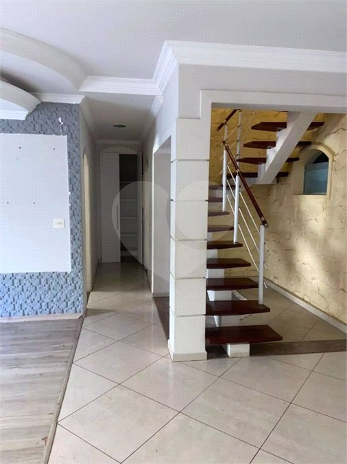 Casa à venda ou para alugar com 4 quartos, sendo 2 suítes, em Vila Renascença, Mairiporã, SP