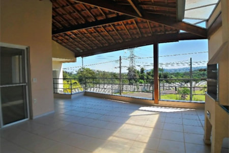 Casa à venda com 3 suítes no condomínio Terras de São Francisco, Vinhedo - SP