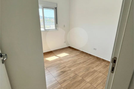 Apartamento à venda com 3 quartos, sendo 1 suíte, em Jardim Villaça, São Roque, SP