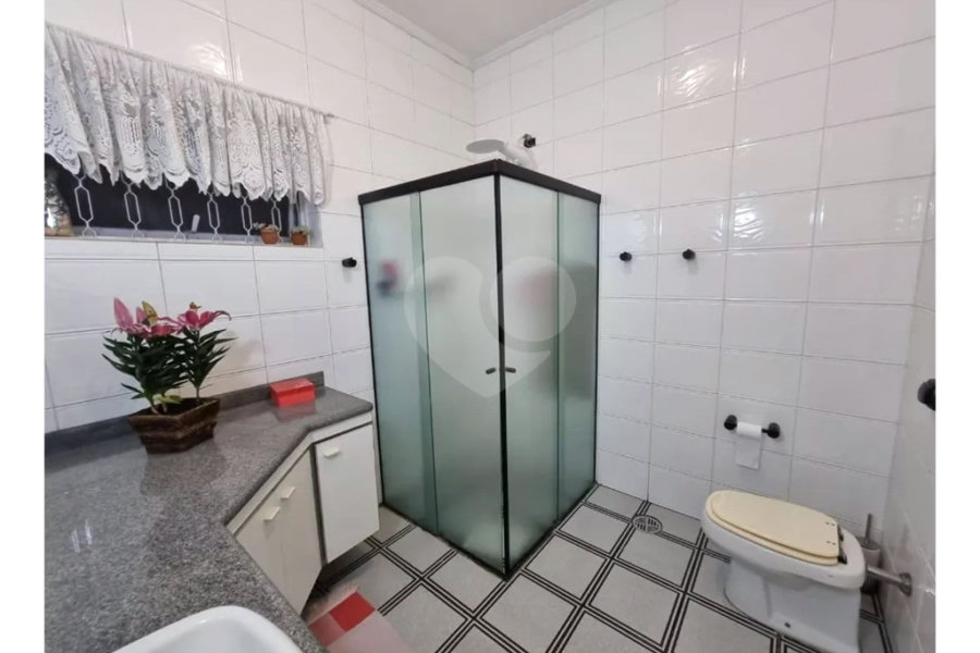 Casa Térrea à venda com 3 quartos, sendo 2 suítes, em Horto Florestal, São Paulo, SP