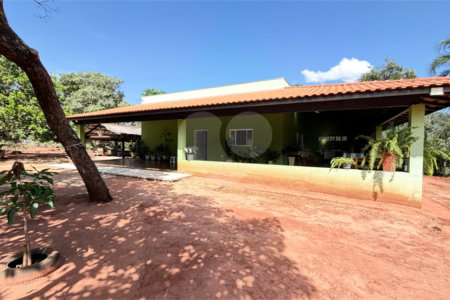 Chácara à venda com 2 quartos, sendo 1 suíte, em Zona Rural, Três Lagoas, MS