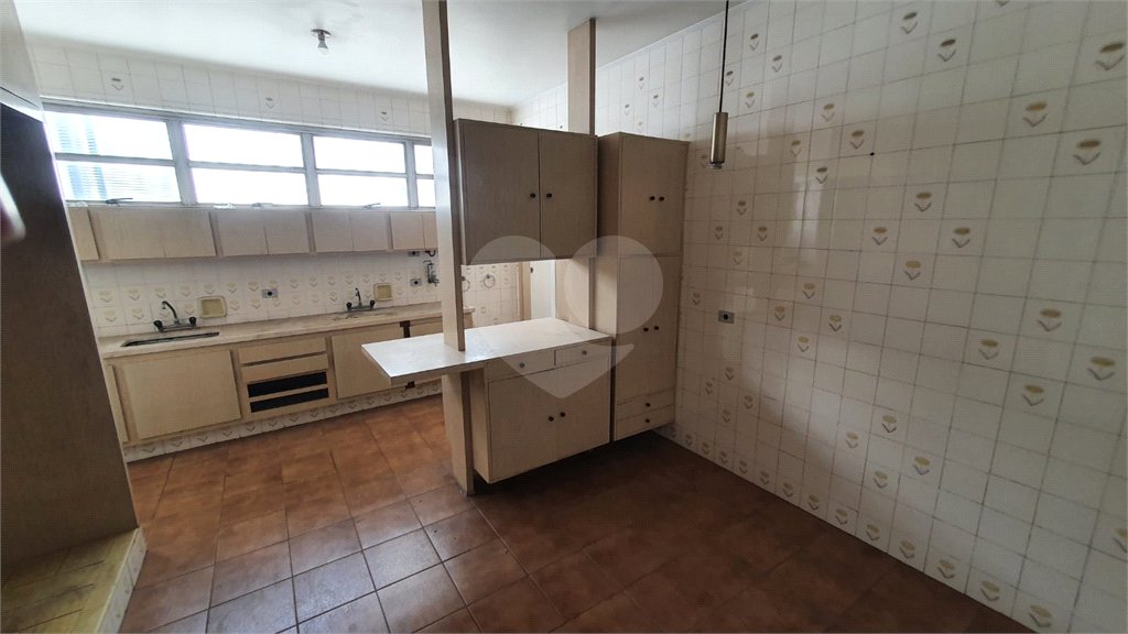 Apartamento à venda com 3 quartos, sendo 2 suítes, em Jardim Paulista, São Paulo, SP