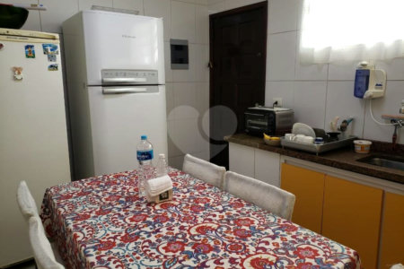 Casa à venda com 3 quartos em Vila Tiradentes, São Paulo, SP