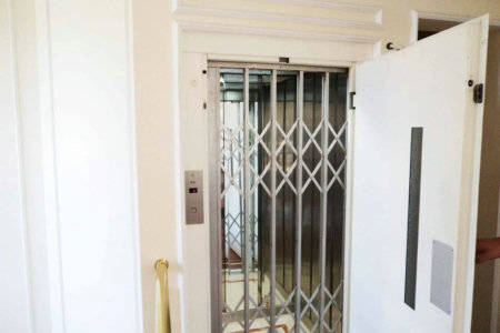 Casa à venda com 5 suítes em Jardim Leonor, São Paulo, SP