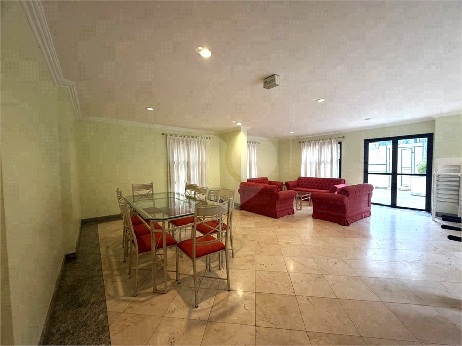 Apartamento à venda com 3 suítes em Vila Suzana, São Paulo, SP