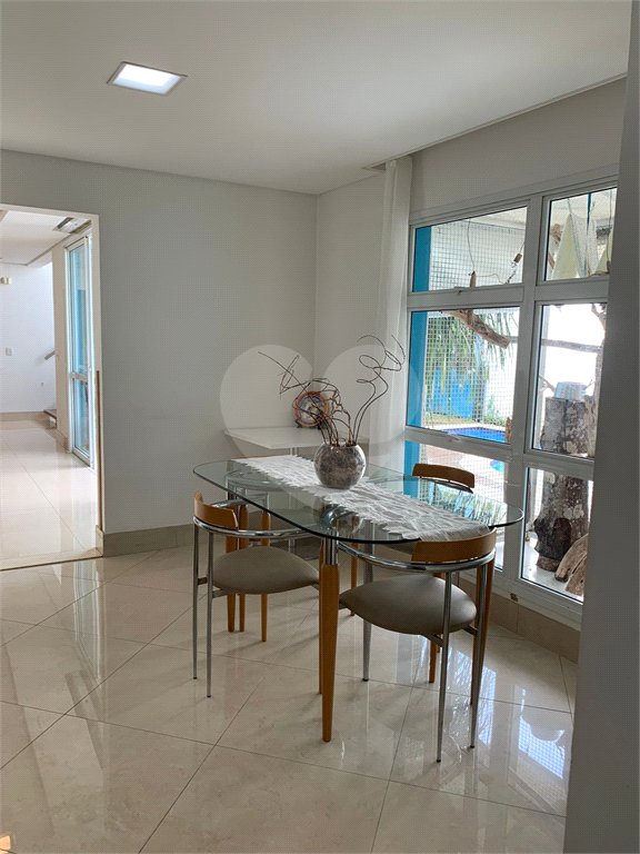 Casa à venda com 4 suítes em Santana, São Paulo, SP