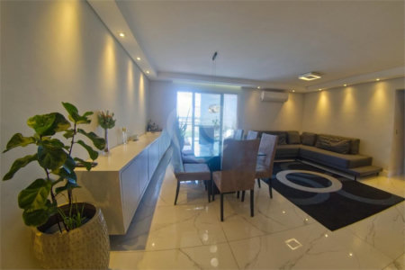 Apartamento à venda com 3 suítes em Cidade São Francisco, São Paulo, SP