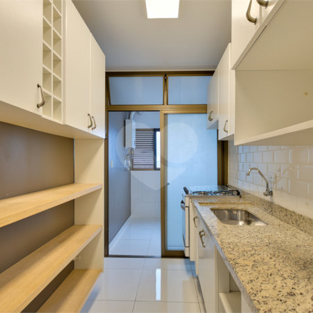 Apartamento à venda com 3 quartos, sendo 1 suíte, em Alto da Boa Vista, São Paulo, SP