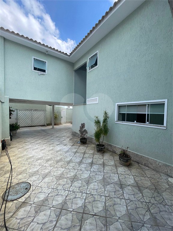 Casa à venda com 5 quartos, sendo 1 suíte, no condomínio Residencial Green Ville, Rio de Janeiro - RJ