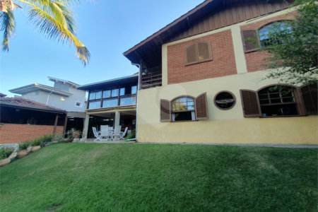 Casa à venda com 4 quartos, sendo 2 suítes,  no condomínio Vinhas da Vista Alegre - Lado Café, Vinhedo - SP