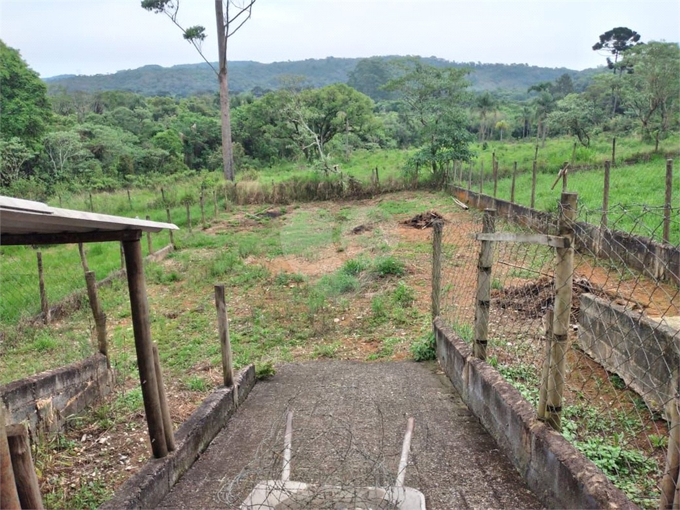 Chácara à venda com 4 quartos, sendo 3 suítes, em Ibiúna, Ibiúna, SP