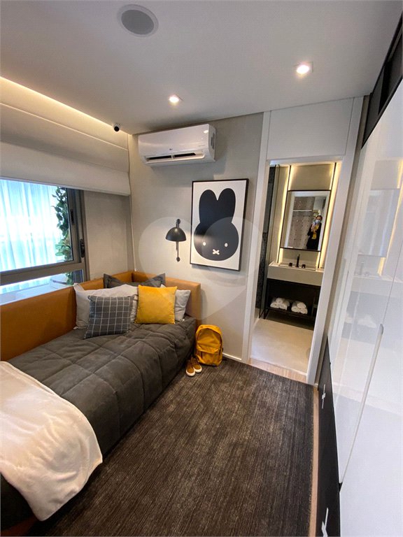 Apartamento à venda com 3 suítes em Campo Belo, São Paulo, SP