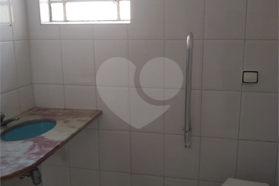 Sobrado à venda com 3 quartos em Chácara Santo Antônio, São Paulo, SP