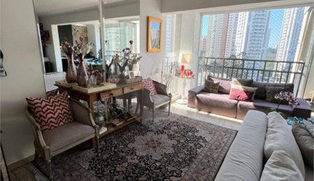 Apartamento à venda com 4 quartos, sendo 2 suítes,  em Vila Andrade, São Paulo, SP