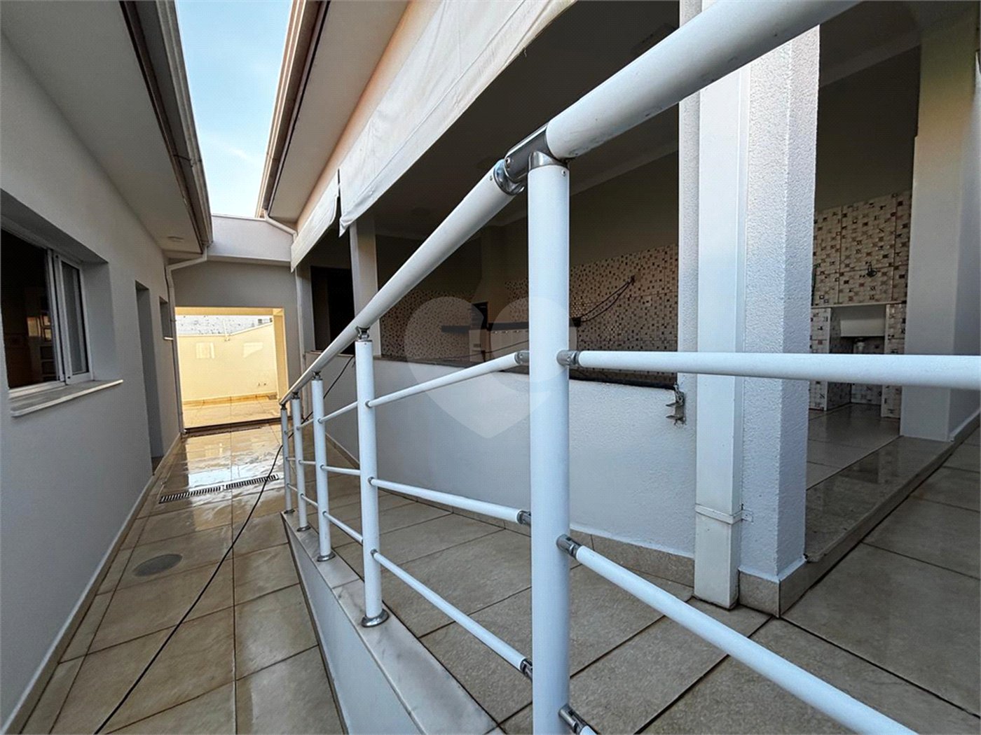 Casa à venda com 2 quartos, sendo 1 suíte, no condomínio Residencial Lagos D Icarai, Salto - SP