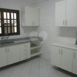 Casa para alugar com 4 quartos, sendo 2 suítes, no condomínio Palm Garden, São Paulo - SP