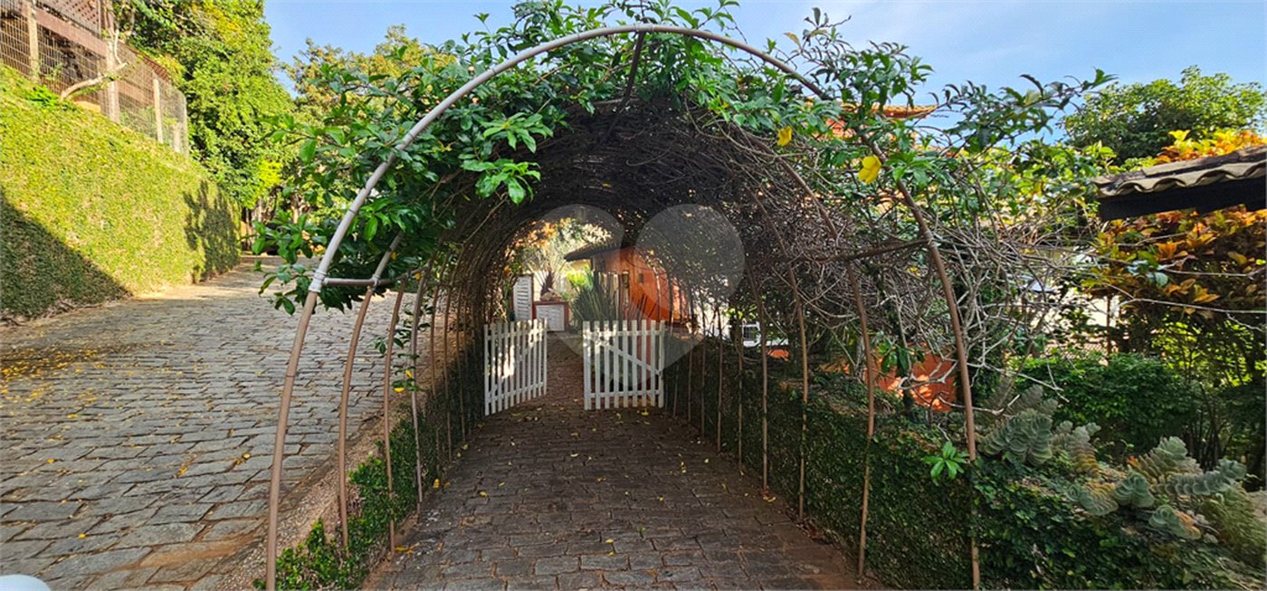 Casa à venda com 4 quartos, sendo 3 suítes, em João Fernandes, Armação dos Búzios, RJ
