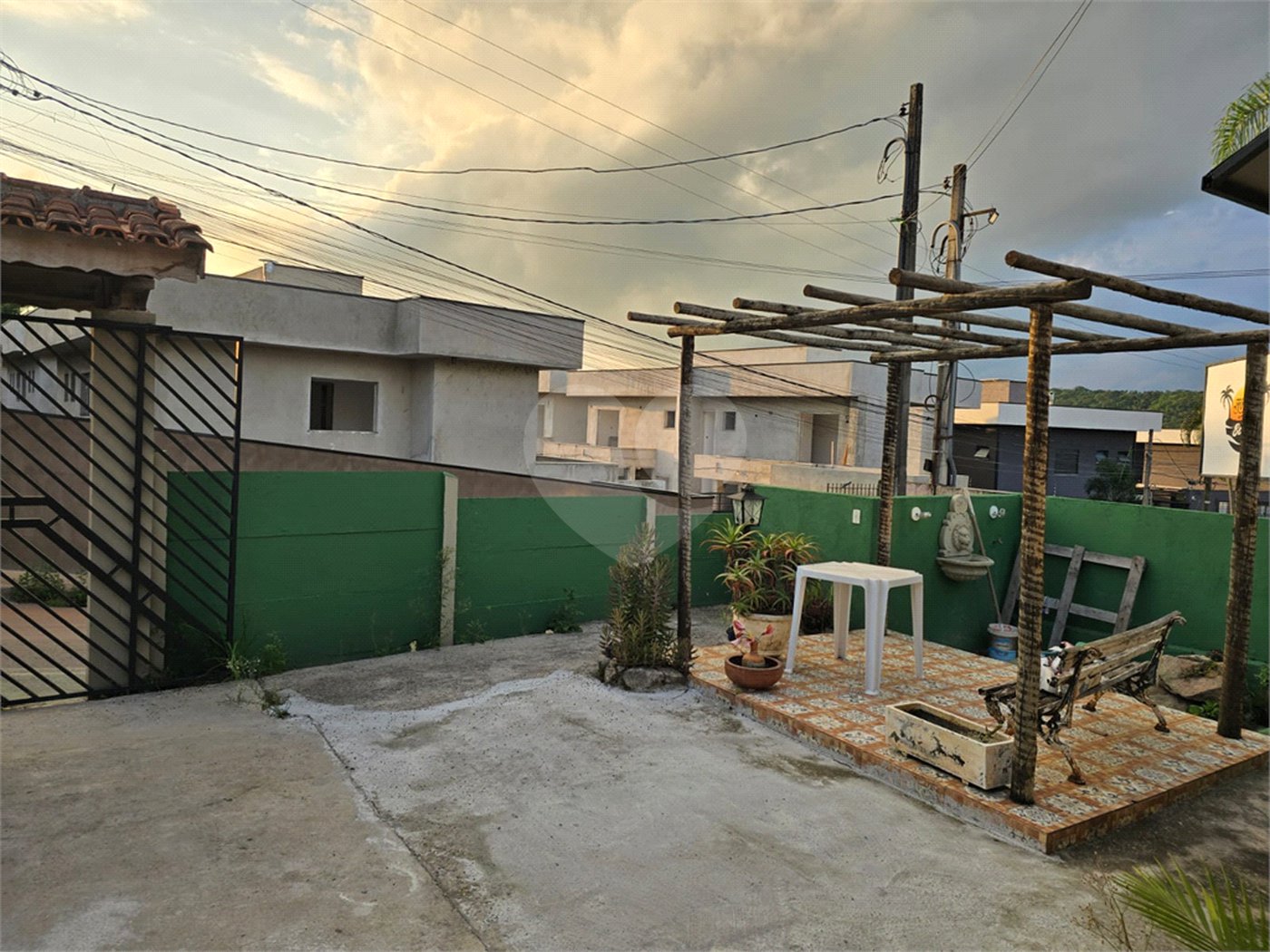 Casa à venda com 2 quartos em Ressaca, Atibaia, SP