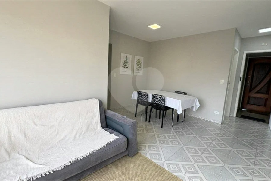 Apartamento de 123m2 no Jabaquara com 3 dorms, 1 suíte, 2 banheiros, 1 vaga. Estuda permuta.