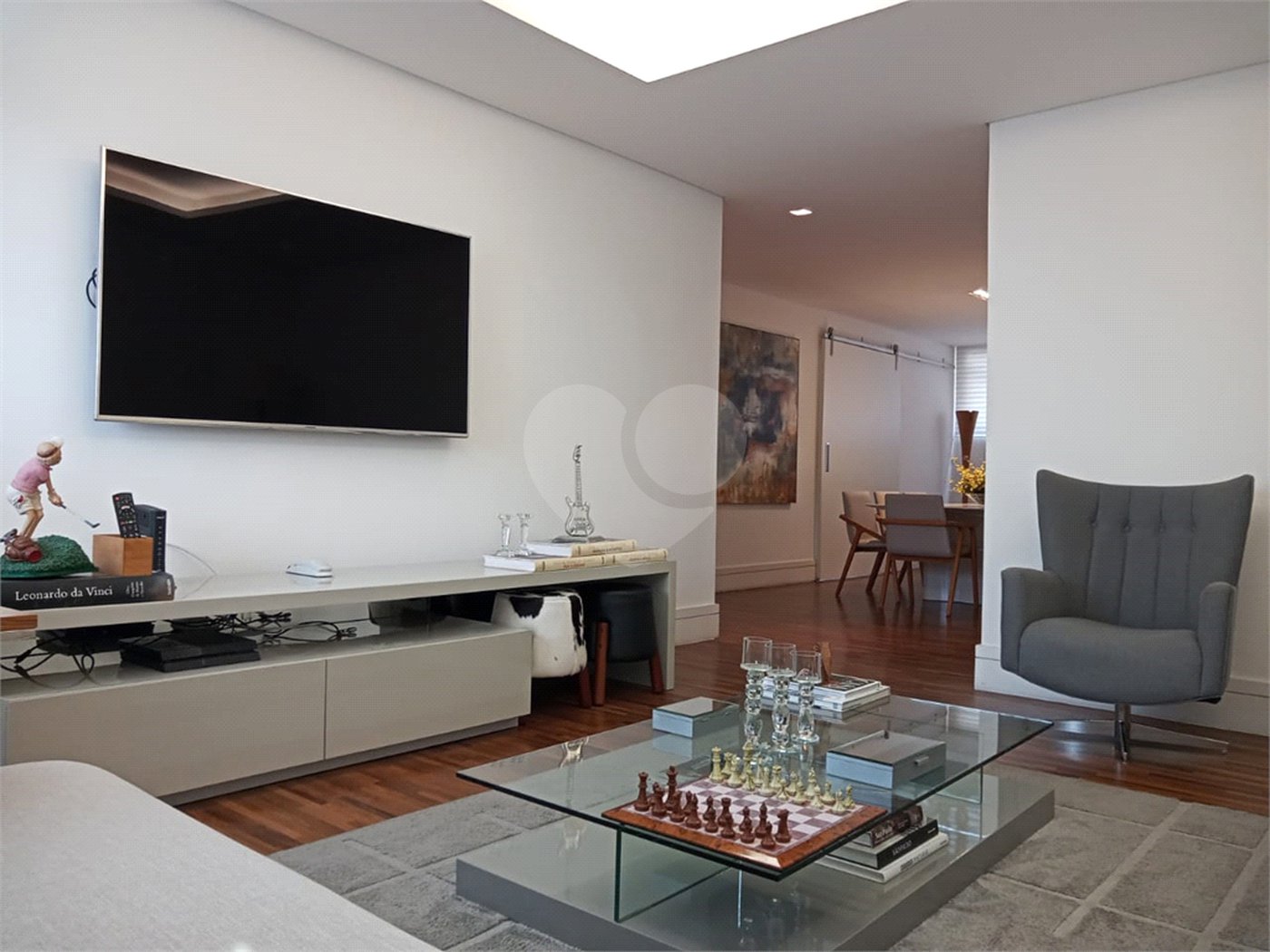 Apartamento à venda com 3 quartos, sendo 1 suíte, em Higienópolis, São Paulo, SP