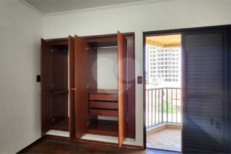 Apartamento à venda com 2 quartos no Centro, Araraquara, SP