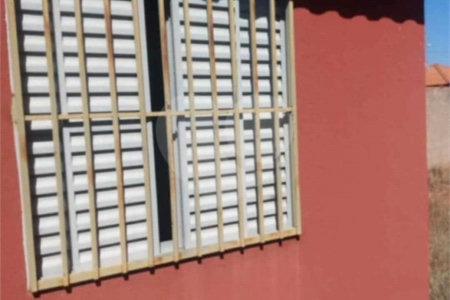 Casa à venda com 2 quartos em Parque Residencial Jardim do Valle, Araraquara, SP