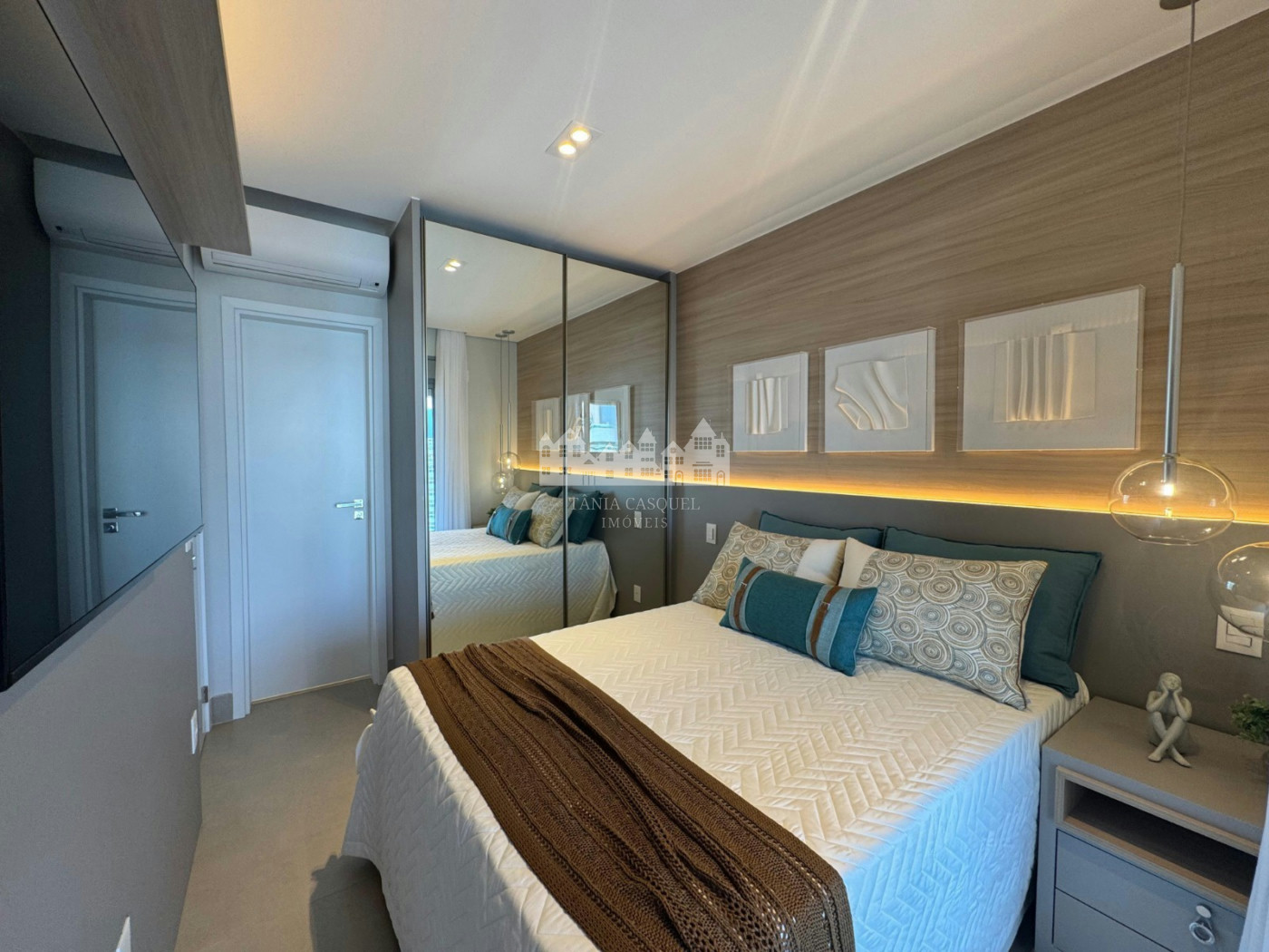 Apartamento à venda com 3 suítes em Riviera, Bertioga, SP