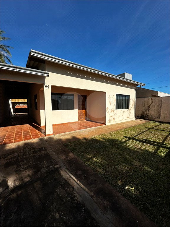 Casa à venda com 2 quartos, sendo 1 suíte,  em Jardim Aeroporto, Ponta Porã, MS