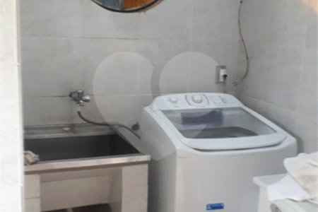 Sobrado à venda com 5 quartos, sendo 3 suítes, em Jardim dos Pinheiros, Atibaia, SP