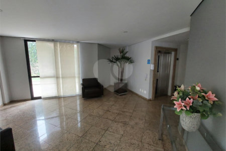 Apartamento à venda com 3 quartos, sendo 1 suíte, em Alto da Lapa, São Paulo, SP