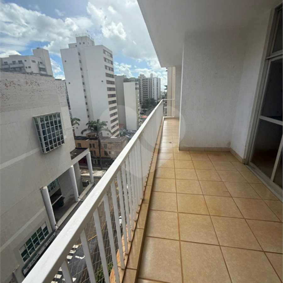 Apartamento à venda com 3 quartos, sendo 1 suíte, no Centro, Ribeirão Preto, SP