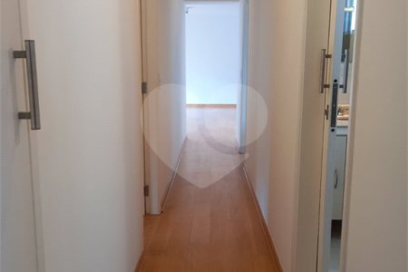 Apartamento à venda com 3 quartos, sendo 1 suíte, em Pinheiros, São Paulo, SP