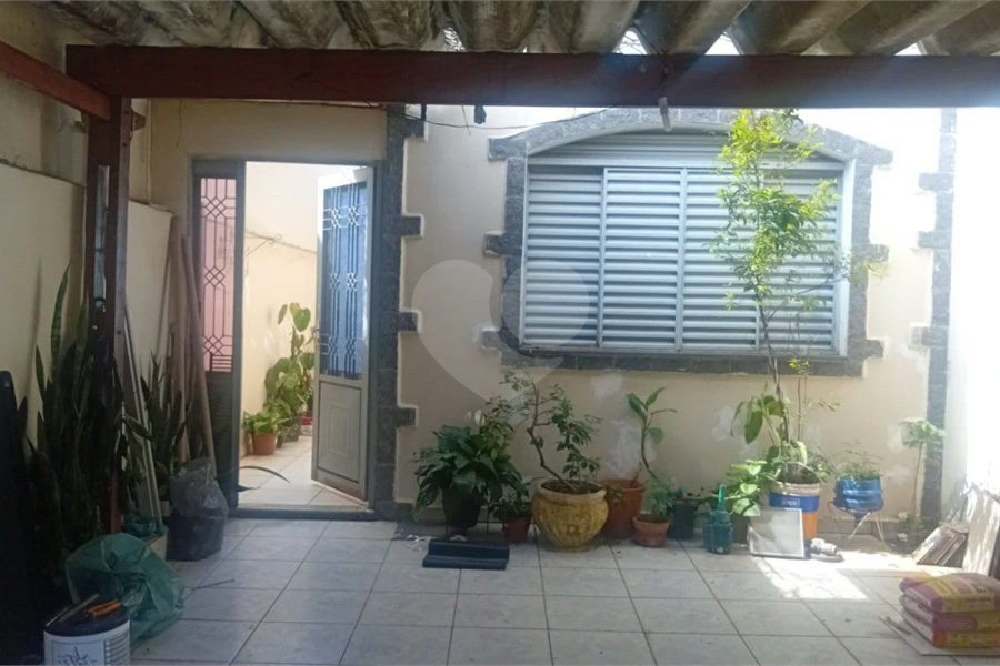 Casa Térrea à Venda na Vila Mazzei – 237 m² | Piscina | Área de Churrasco | Quintal