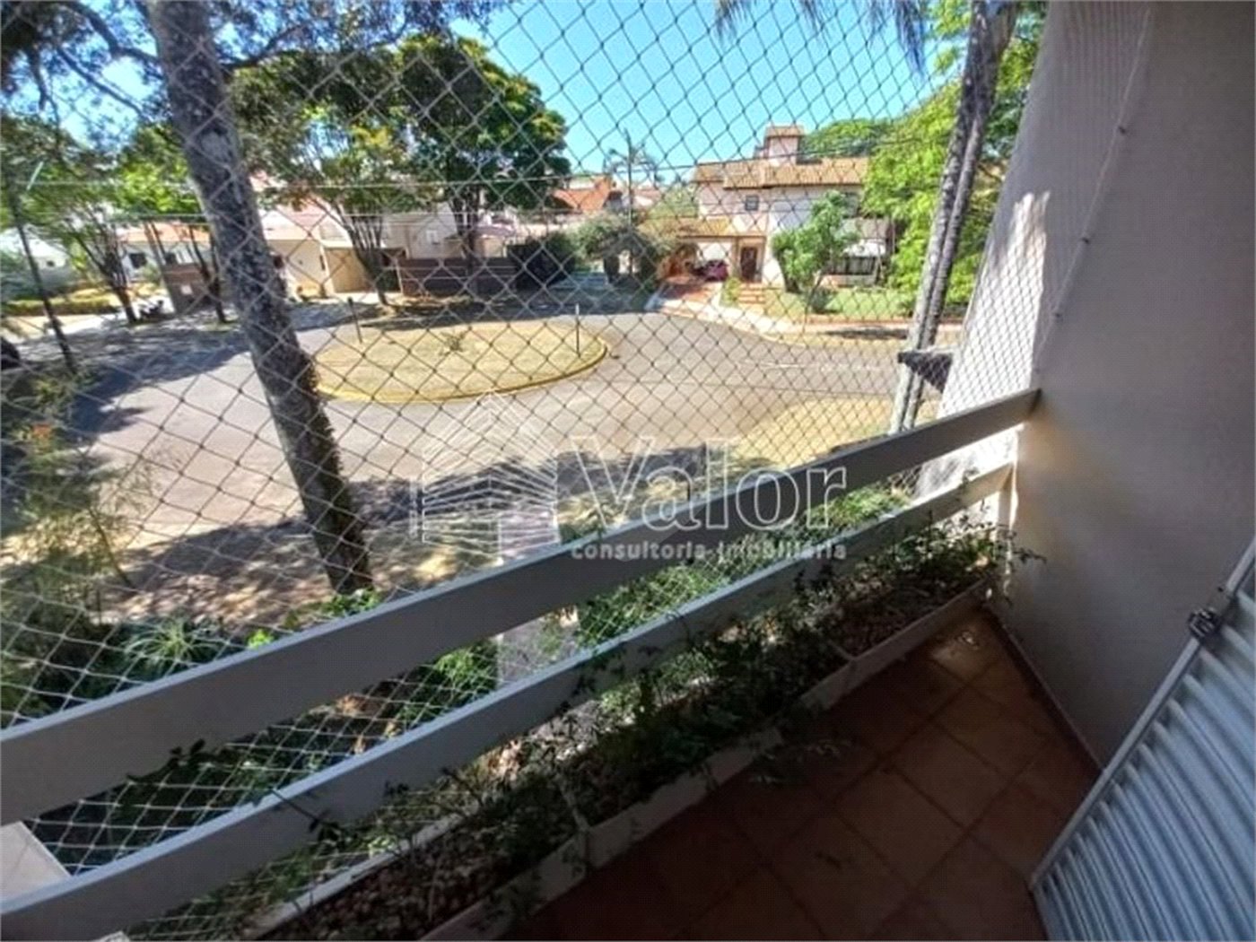 Sobrado no Condomínio Residencial Sabará