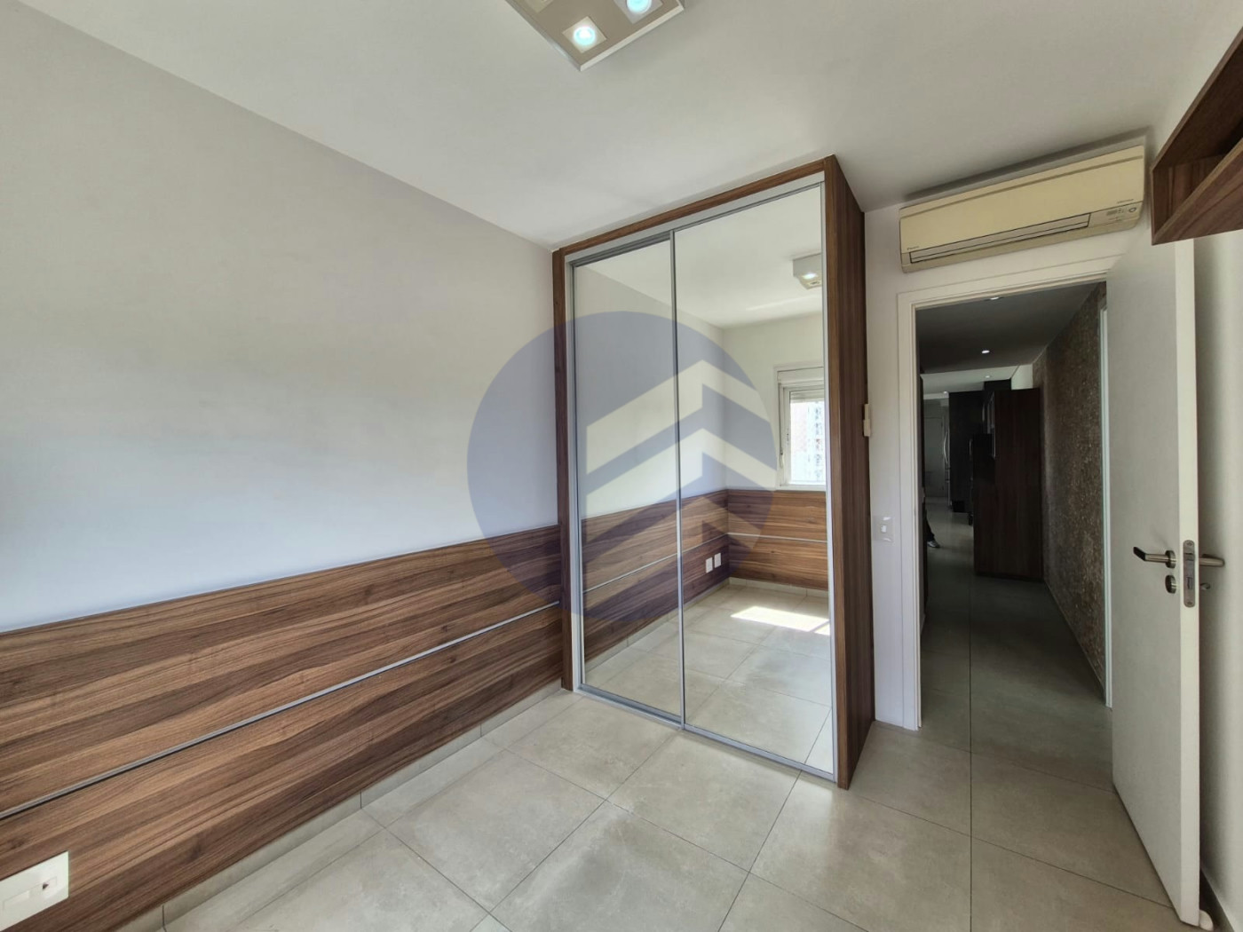 Apartamento à venda ou para alugar, 110m² com 2 quartos, sendo 1 suíte, escritório e  vagas Condomínio Paulistano, São Paulo - SP