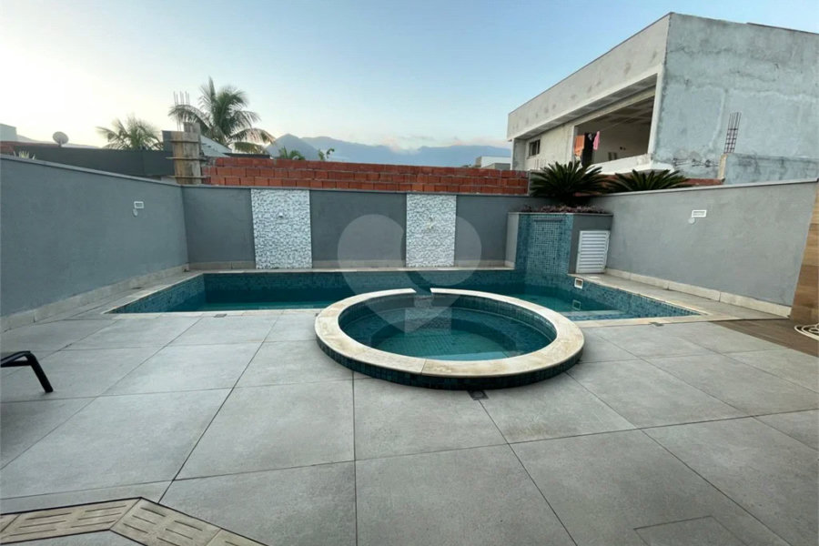Casa à venda ou para alugar com 4 suítes em Morada da Praia, Bertioga, SP