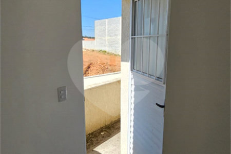 Casa à venda com 2 quartos, sendo 1 suíte,  em Residencial e Comercial Guarulhos, Guarulhos, SP
